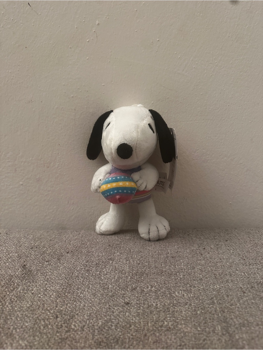 Peanuts Snoopy Plush Dog Toy with Multicolor Ball - White & Black